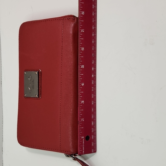 Faux Leather Oxblood Red Zip Wallet Clutch Kenneth Cole - Picture 8 of 12